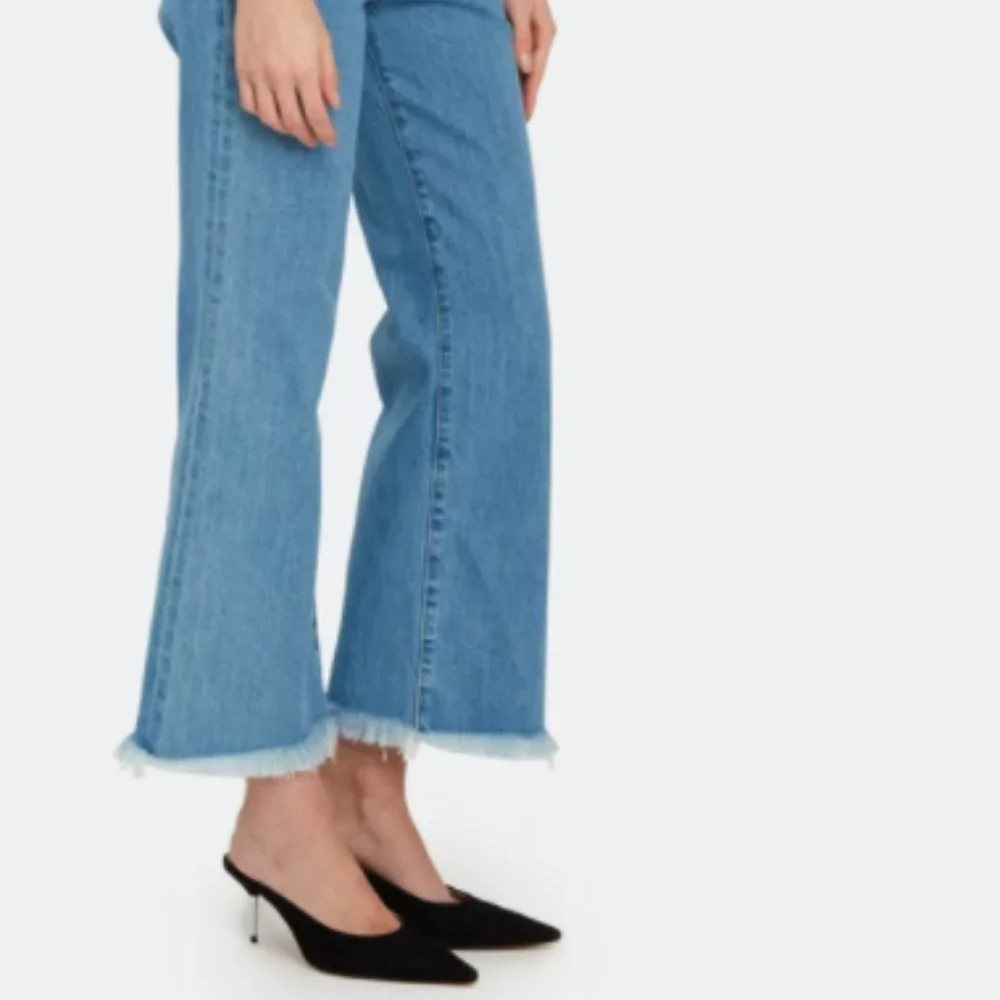 NWT J Brand Sukey Super High Rise Cropped Jeans - Picture 3 of 10